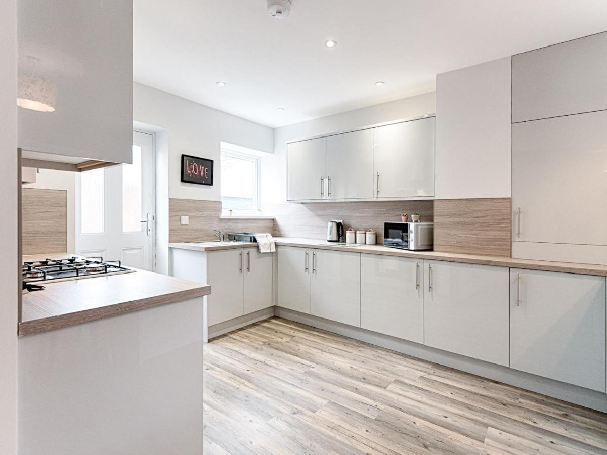 Pass The Keys Luxury Bright Spacious Family - Near Beaches Swansea